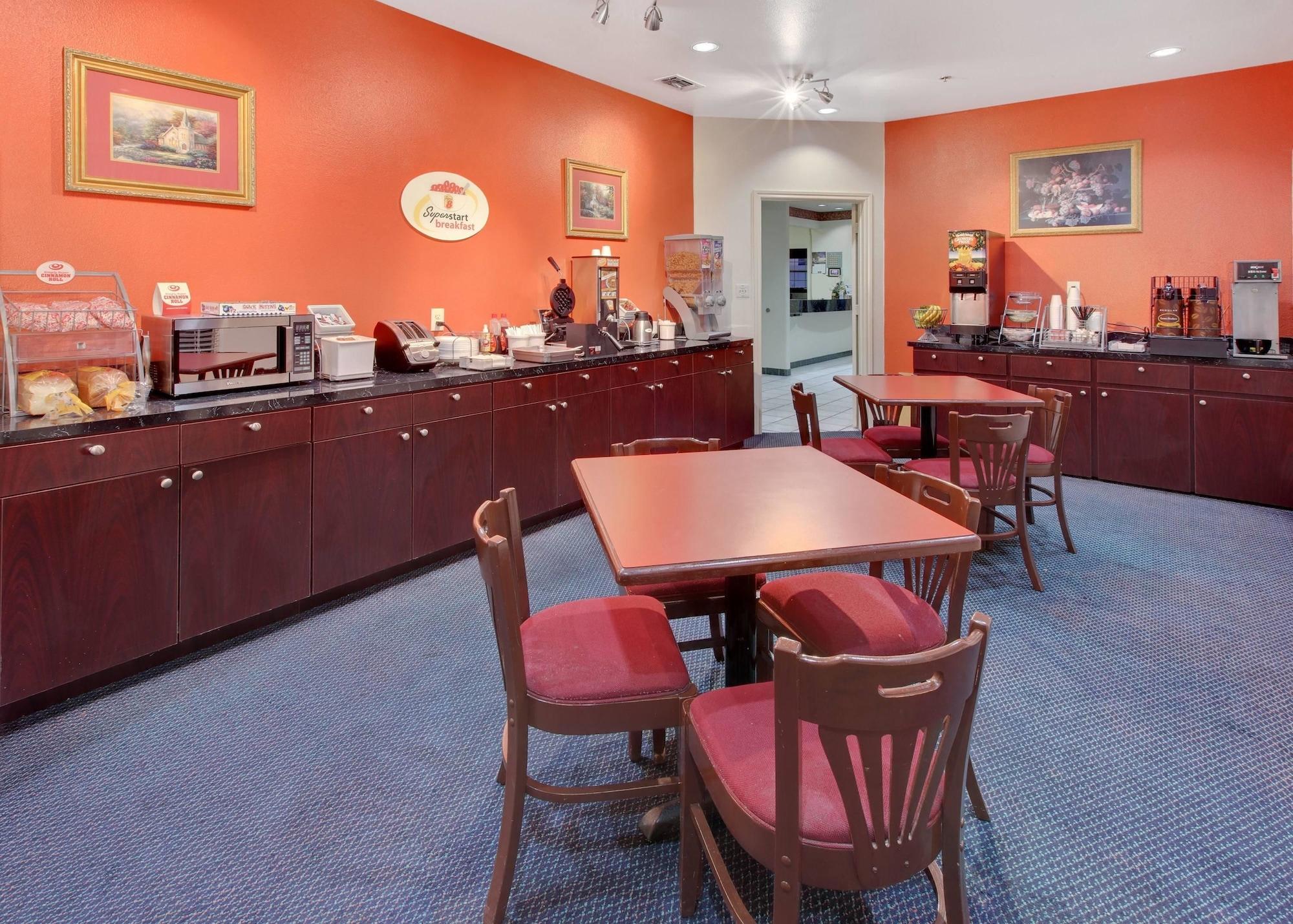 Super 8 By Wyndham Forney/East Dallas Extérieur photo